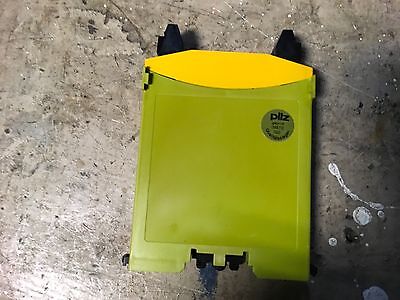 Pilz PNOZ mo4p, relay output, 24vdc/6a, has free shipping to lower 48 - Image 3