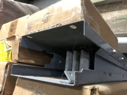 Square D AP3046 Aluminum Plug-In Busway, 72" Long, 400 AMP, 3P3W System, PS-201M - Image 5
