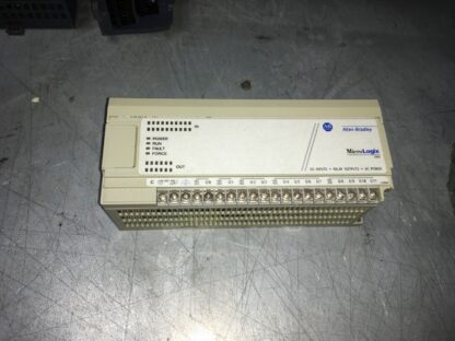 Allen Bradley MicroLogix 1000, 1761-L32BWA, SER E, FRN 1.0,