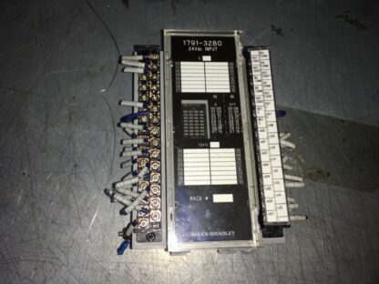 Allen Bradley 1791-32BO, 24vdc input,