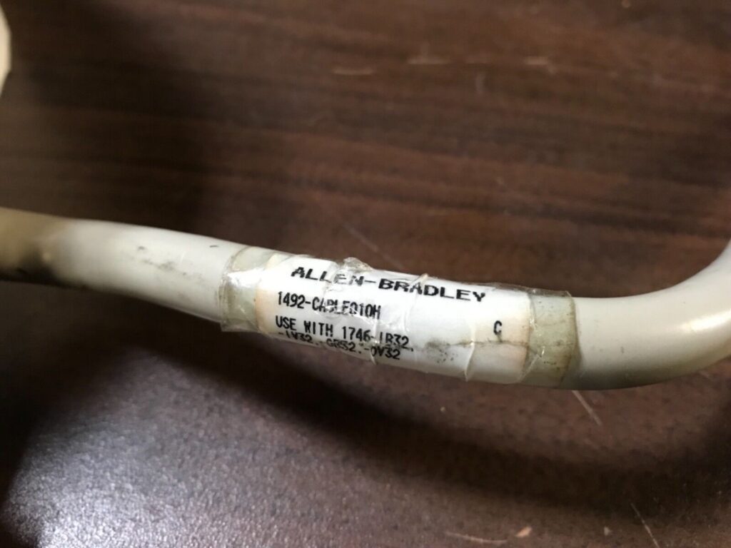 Allen Bradley, 1492-CABLE010H, 30 day warranty - Image 2