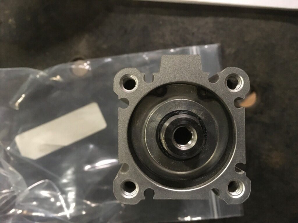 SMC CDQ2A40-100DZ, metric 40mm bore, NOS, KP-72 - Image 3