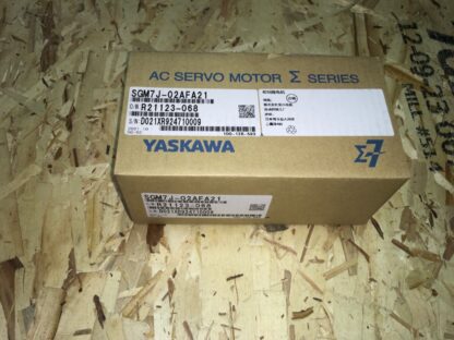 Yaskawa Electric AC Servo Motor, SGM7J-02AFA21, NOS, LG-141