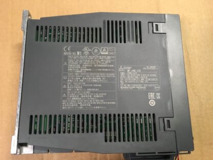 Mitsubishi Electric AC Servo Drive, MR-J4W2-22B, great condition, LG-12 - Image 2