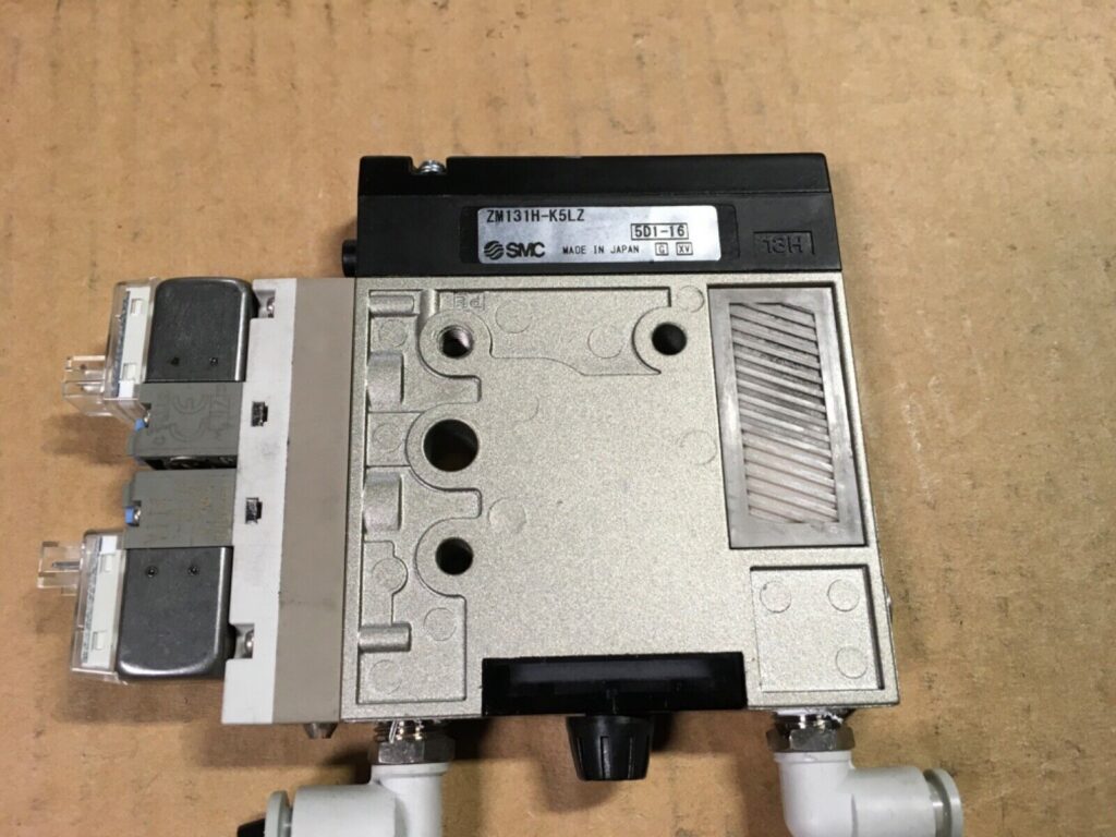 SMC Vacuum ejector, ZM131H-K5LZ, great condition, LG-25