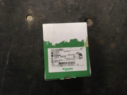 Schneider Contactor, LC1D32BD, 24vdc, NOS, KP-90