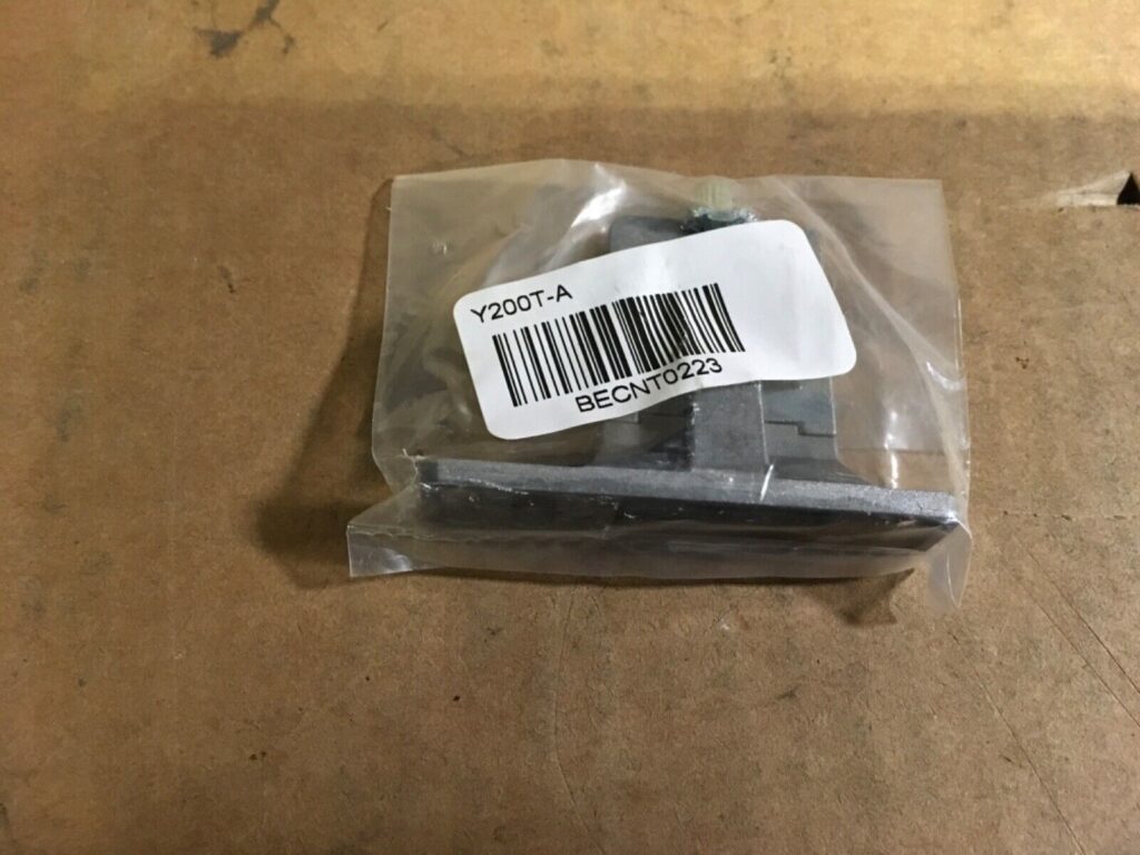 SMC Bracket, Y200T-A, NOS, LG-204 - Image 2