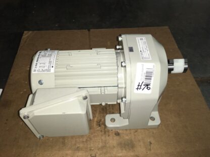 Sumitomo motor w/ gearbox, ZNHm05-1281-100, 1/2hp, NOS, LG-416