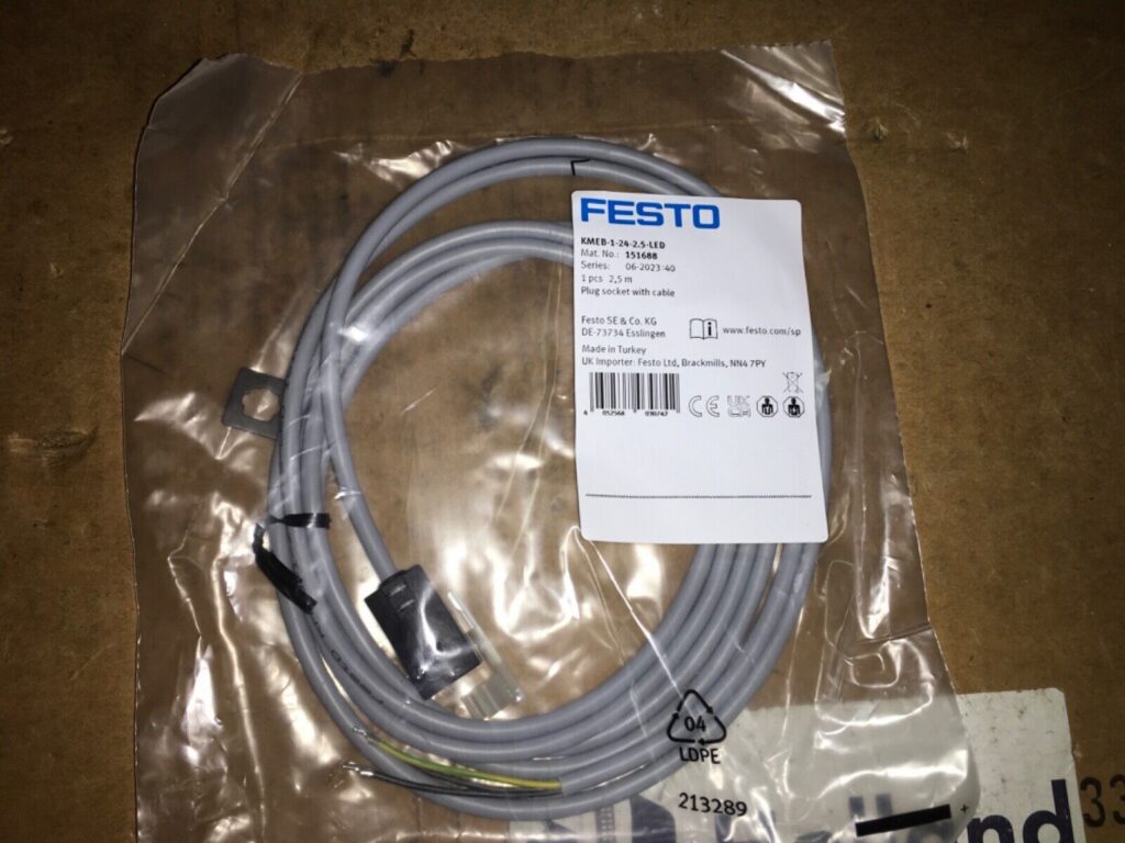 FESTO cable, KMEB-1-24-2.5-LED, 151688, 2.5m, NOS, KP-513