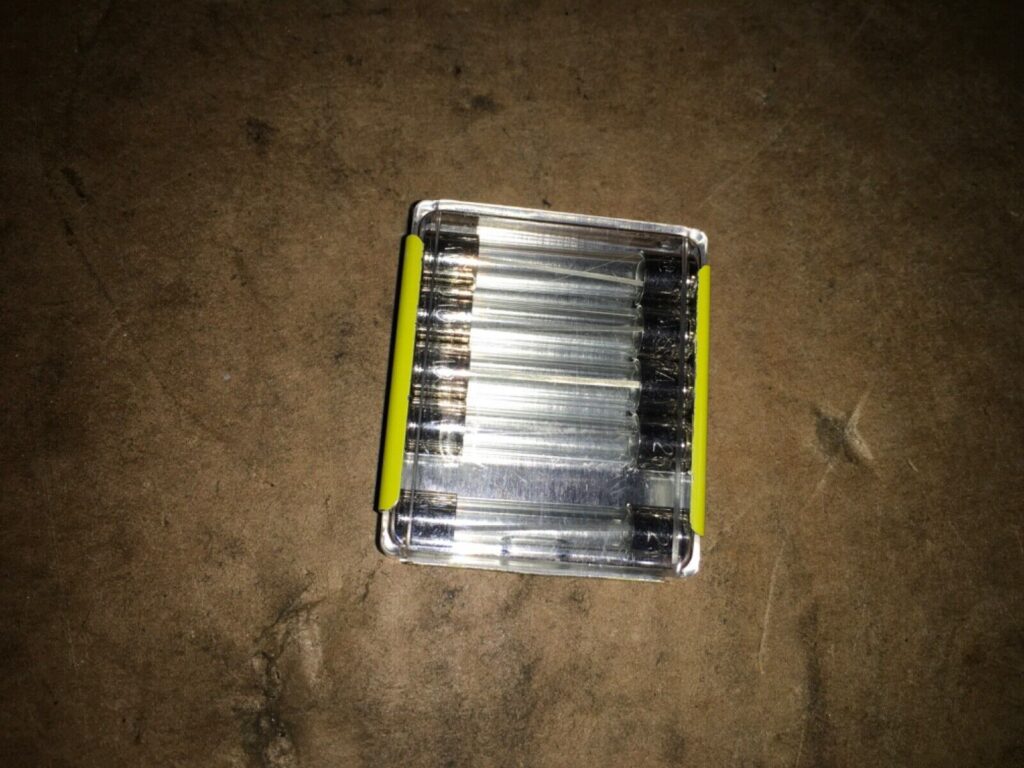 Eaton Bussmann fuse, AGC-6-R, NOS, LG-555 - Image 2