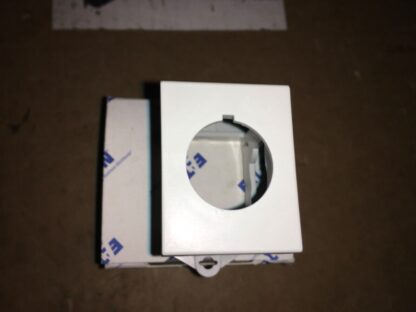 Eaton 22.5mm pushbutton Mount, M22-IVS, KP-732 - Image 2