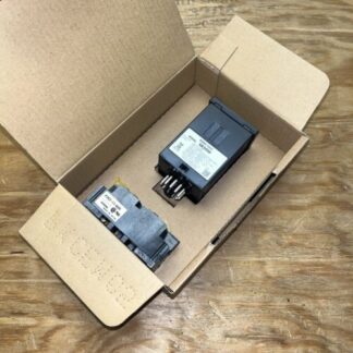 OMRON #P2CF-11-600, #SB50W, New Open Box Same Day Shipping, LG-1642