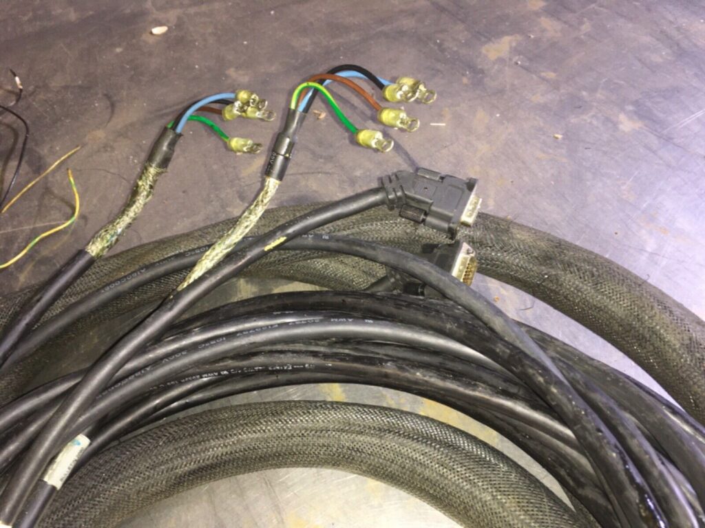 Allen Bradley Servo motor cables leads, 2090-XXNPMP-14S09, ADI-1423 - Image 4