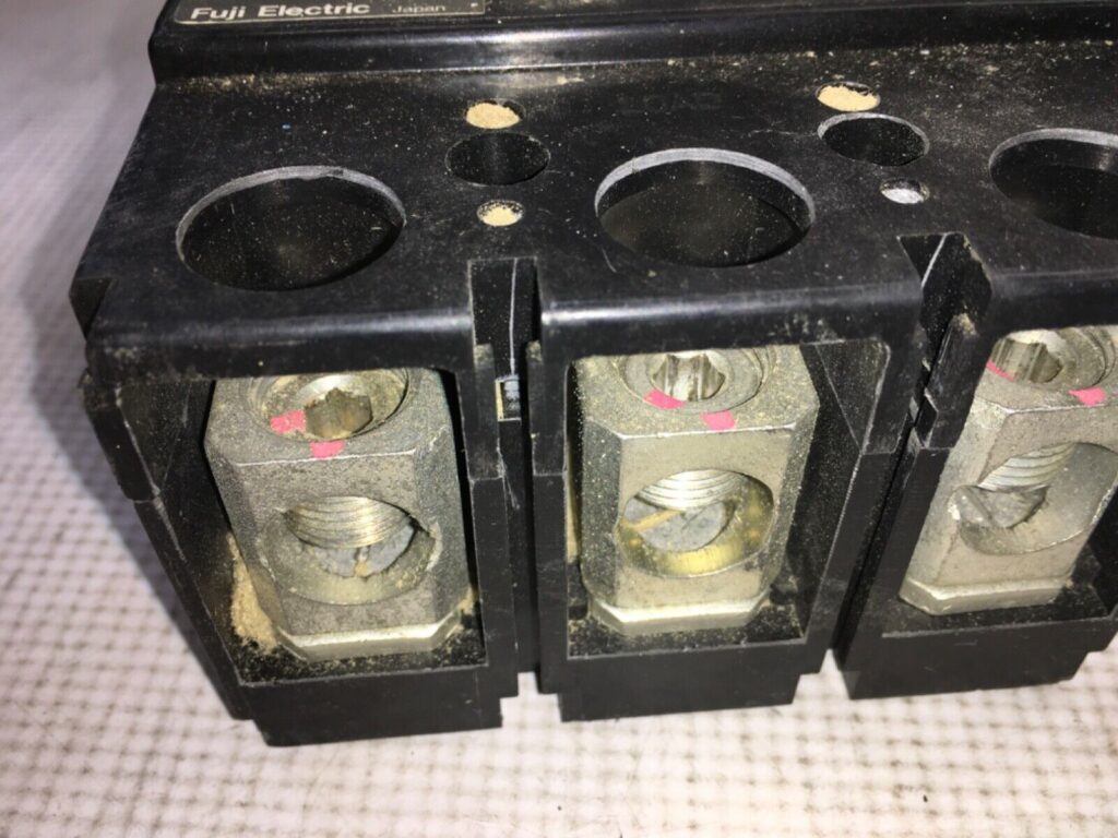 Fuji Electric 125a breaker, BU-GCA, BU-GCA3125, 240VAC 3 pole, DR-149 - Image 3