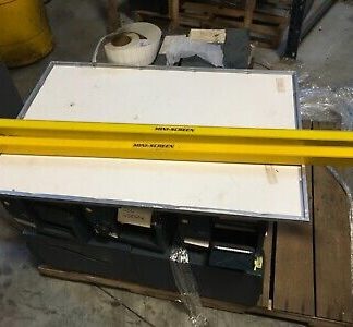 Set of Banner light curtains, MSR-4824Y, MSE4824Y, mini screen, PS-981