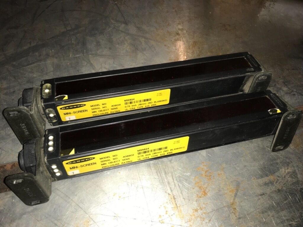 Pair of 2-Banner Mini Screen, #MSE824, #MSR824, PS-537 - Image 3