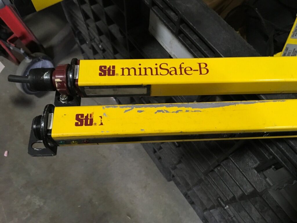 Sti MiniSafe-B light curtains, Receiver/ transmitter, 50" long, PS-233