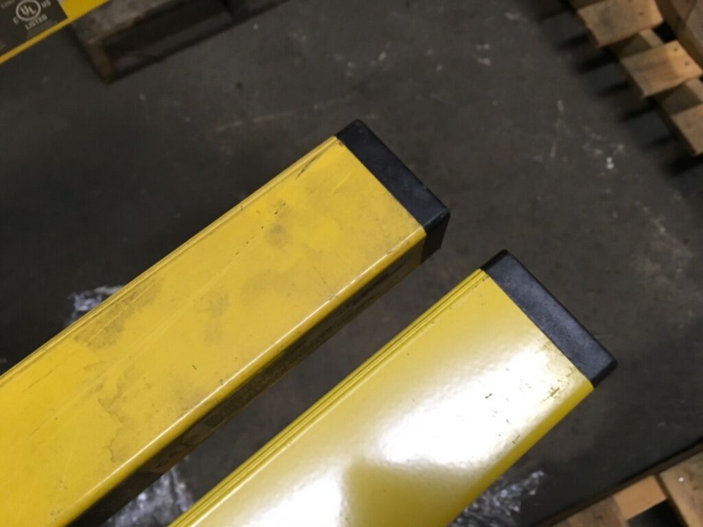 STI safety light curtain, MS46SR-30-1215-Q2-R-NO-FP, MS46-30-1215-Q2-X-SC1 - Image 2