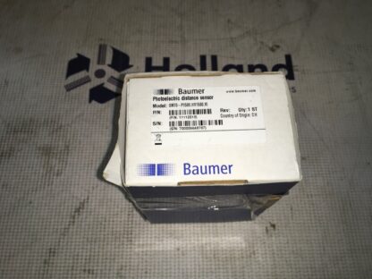 Baumer photoelectric distance sensor, Om70-11112013, NOS, LG-2196