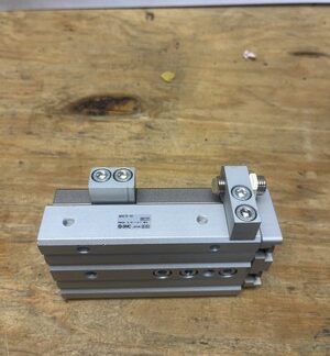 SMC Cylinder #MXQ16-40, Same Say Fast Shipping , LG-2781