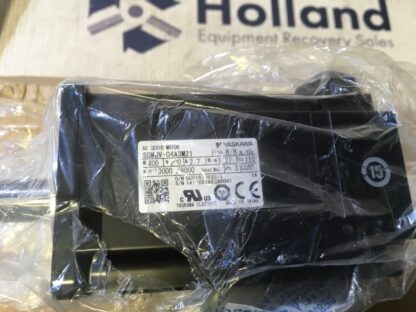Yaskawa AC Servo motor, SGMJV-04A3M21, NOS, LG-2568 - Image 2