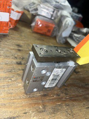SMC Cylinder #MGPM20-25, Used, LG-3965 - Image 3