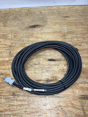 OMRON cable #R88A-CR1A010CF, New Open Box LG-4018
