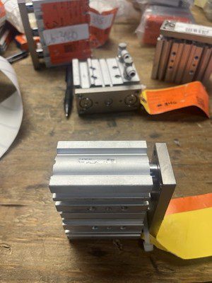 SMC Cylinder #25A-MGPM25-30Z, Used, LG-3961