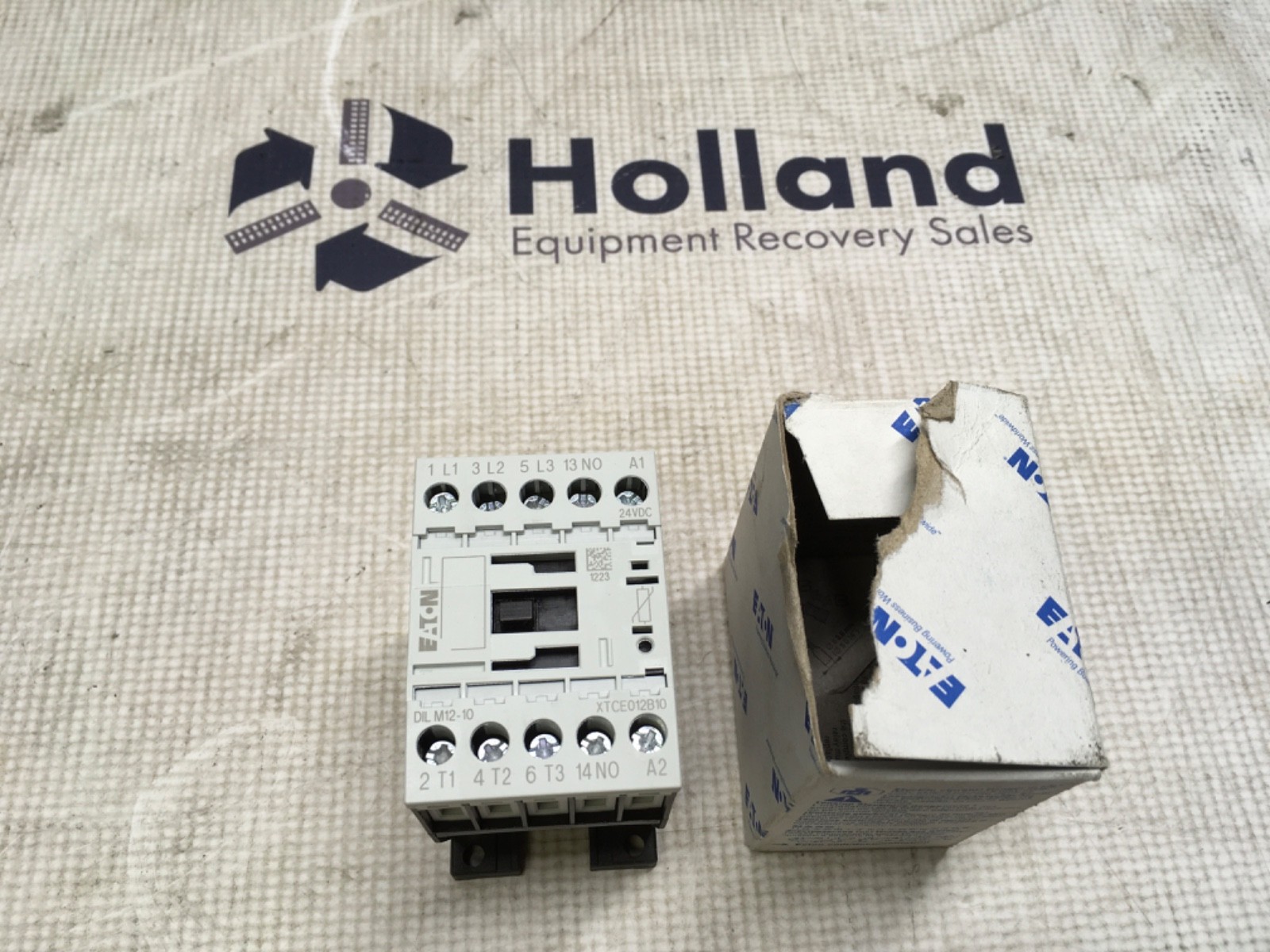 Eaton contactor, DILM12-10, 24vdc, XTCE012B10TD, NOS, KP-1298 - Image 2