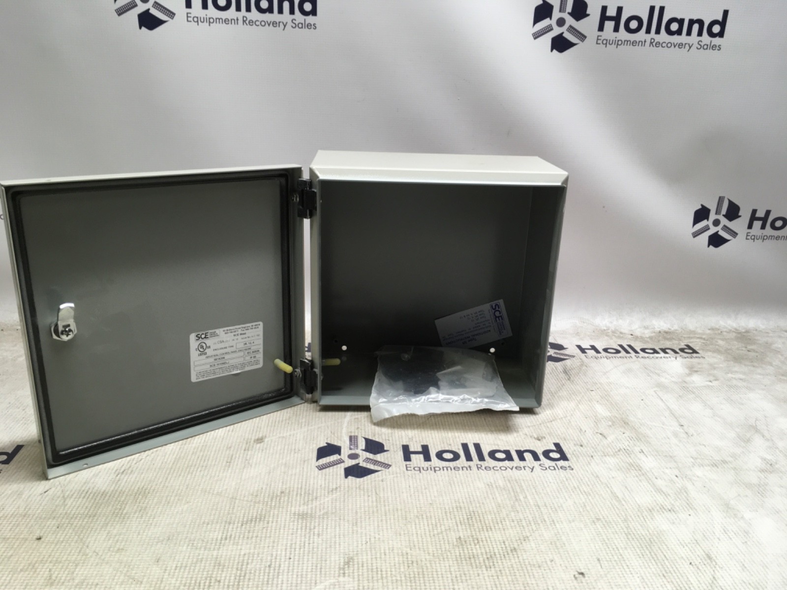 SCE panel box, SCE-10106ELJ, NOS, KP-1311