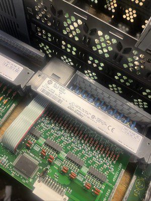 Allen Bradley #1746-A10, #1746-IB16, #1746-IB32, #1746-P2, , HEHI-2455 - Image 4