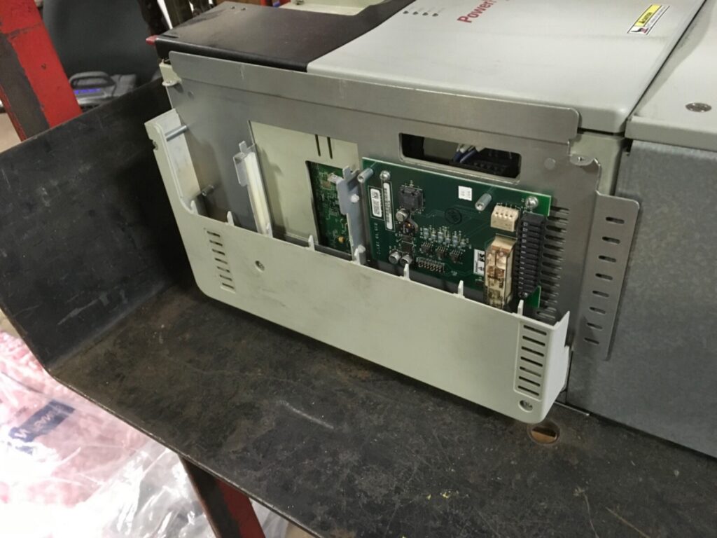 Allen Bradley PowerFlex 700S, 20D D 077 A 0 NYNACASE, ADI-1209 - Image 3