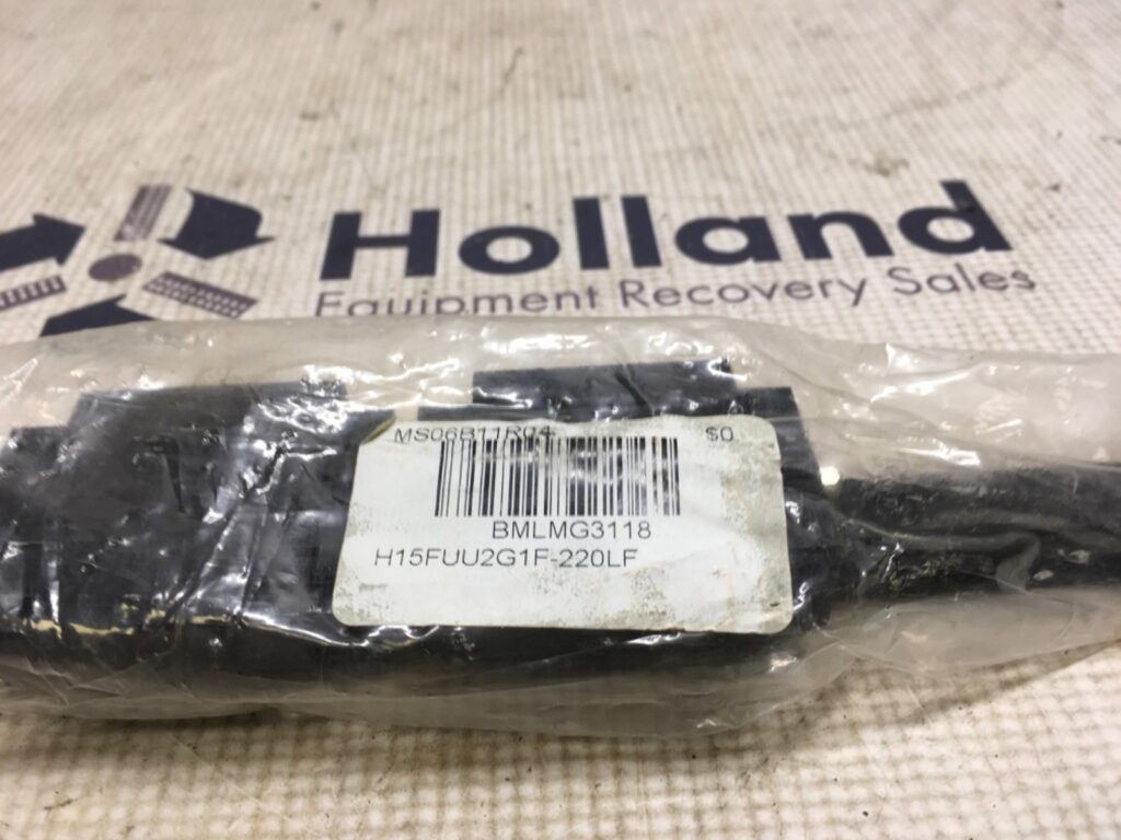 THK Block Guide, H15FUU2G1F-220LF, NOS, LG-4417 - Image 2