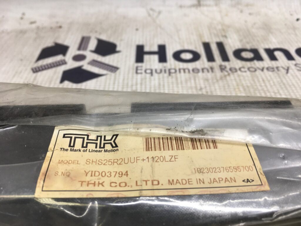 THK guide slide, SHS25R2UUF+1120LZF, NOS, LG-4452
