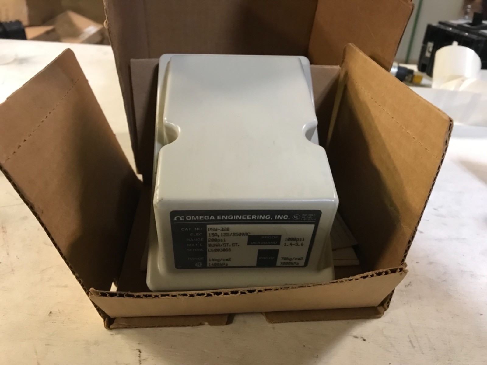 OMEGA ENGINEERING INC, PSW-328, 15A, 125/250VAC, NOS, PS-441 - Image 2
