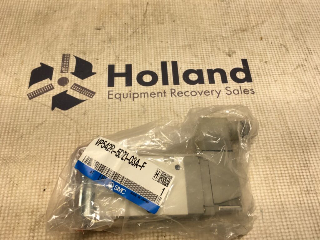 SMC solenoid valve, VP542R-5DZ1-03A-F, NOS, LG-4571