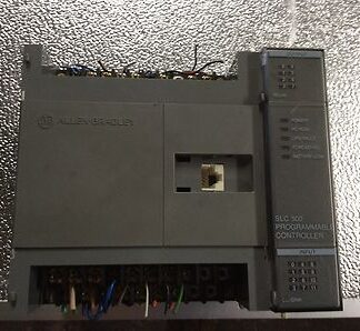 Allen Bradley SLC 500 Programmable Controller, processor unit 20 I/O, #1747-L20C