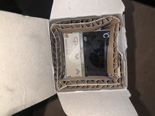 Omron Temperature Controller E5CSRKJ E5CS, NOS, (HEHI-1101) - Image 2