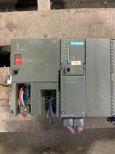Siemens PLC, #313-6CE01-0AB0, pre-owned, (HEHI-859) - Image 2