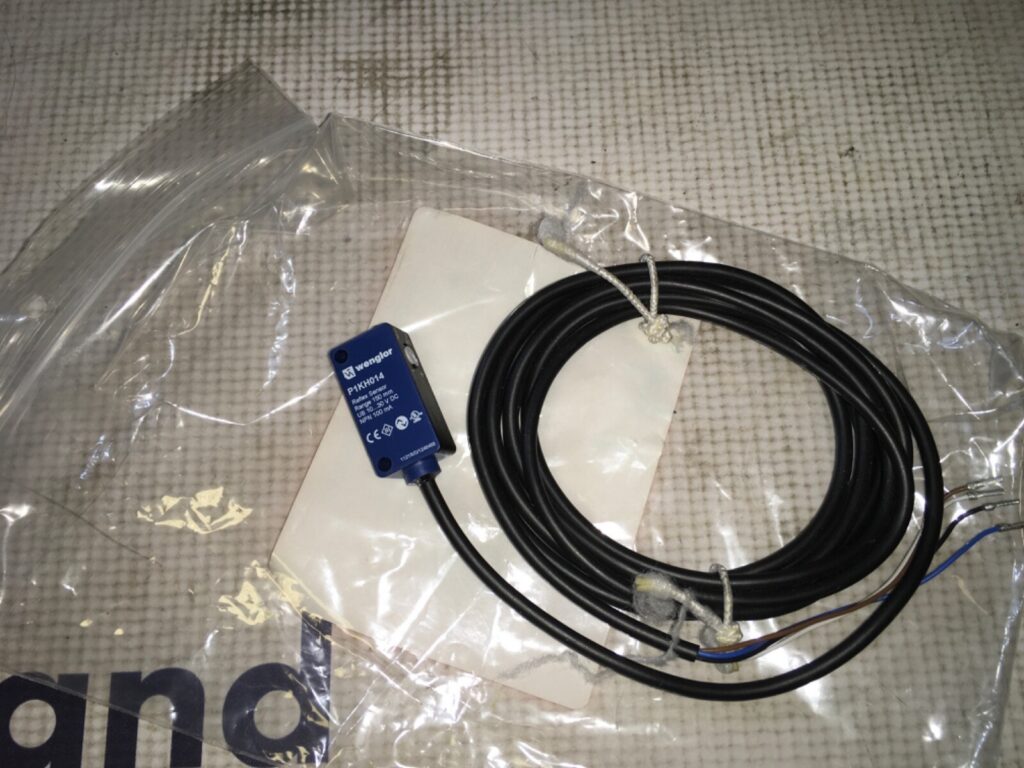 Wenglor sensor, P1KH014, reflex sensor, range 150mm, NOS, LG-2130