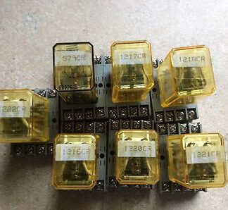 7-Idec 27910 controls on idec base SR2P-06, free shipping, 30 day warranty