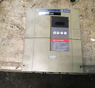 Square-D Telemecanique 2.2kw/3hp drive, #ATV18U41N4 cover screw missing, DR-2965