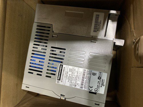 Telemecanique Drive, 0.75kW, 1hp, #ATV31H07M2A, NOS, (HEHI-607) - Image 2