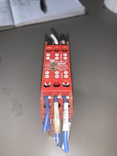 Allen-Bradley Guardmaster 440N-S32013 Control Unit, Free Shipping To Lower 48