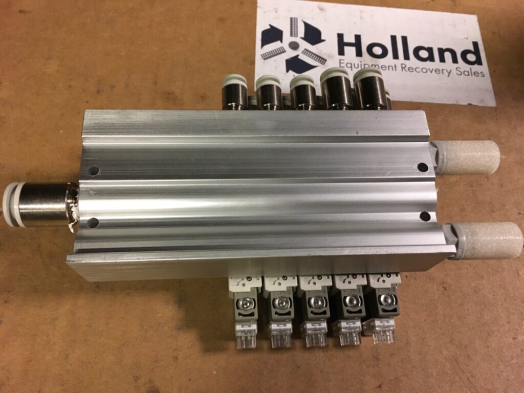 SMC solenoid valves, SY5240-5L0ZD, ADI-1294 - Image 3