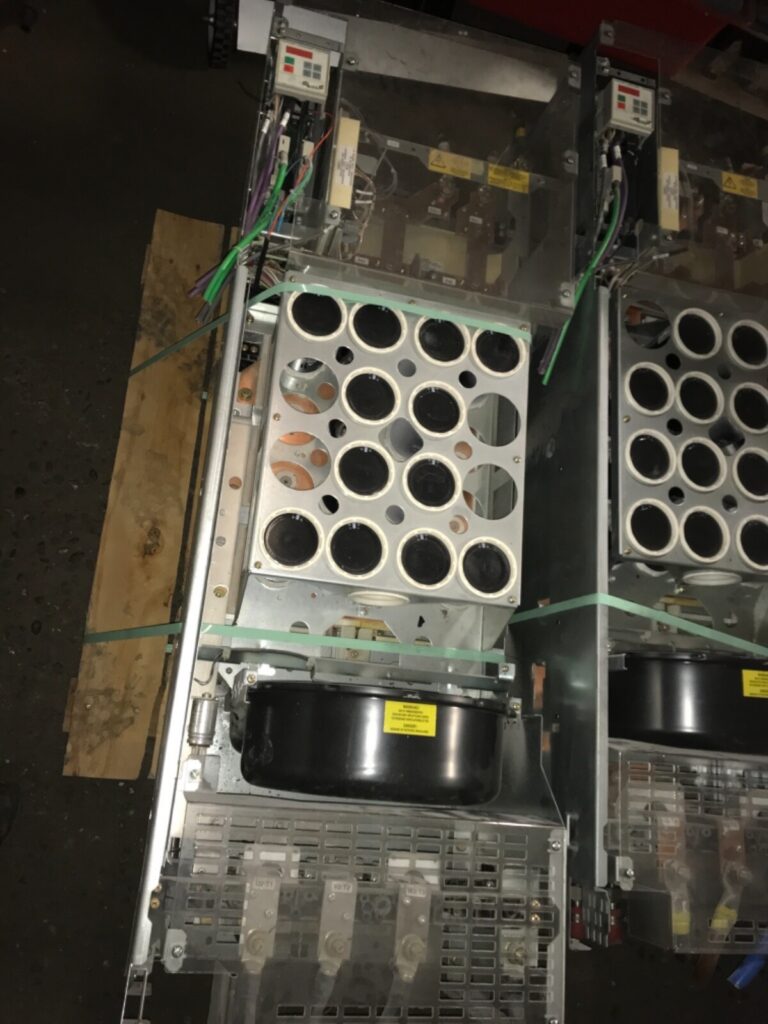 SIEMENS DC Inverter, #6SE7033-2TG50-1AA1-Z, pre-owned, (FLO-35)