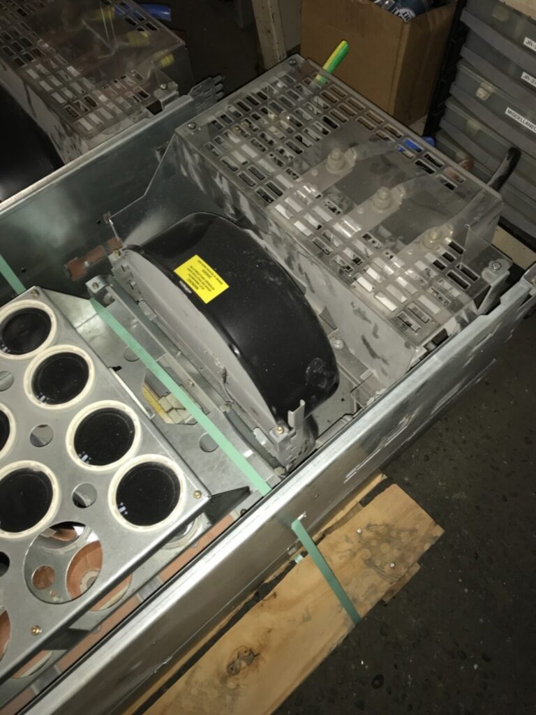 SIEMENS DC Inverter, #6SE7033-2TG50-1AA1-Z, pre-owned, (FLO-35) - Image 4