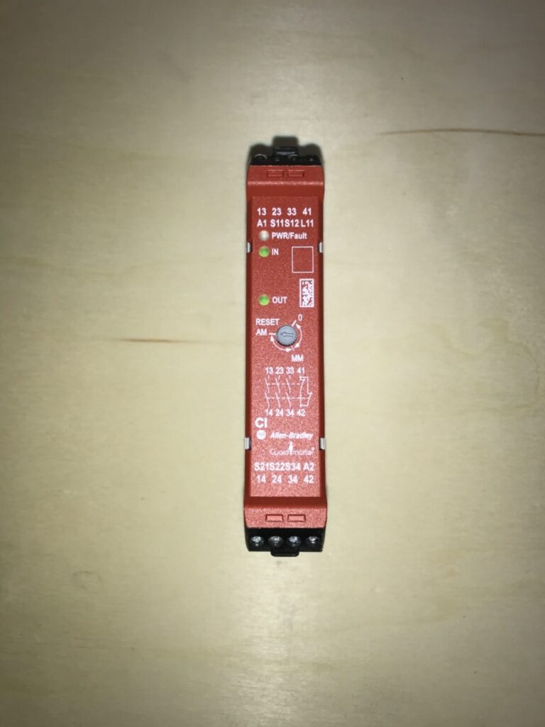 Allen Bradley, Guard master, #440R-S13R2, NOS, (JR-17)