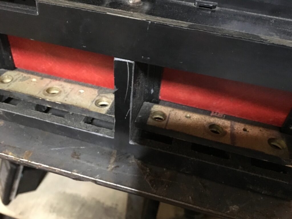 Square D Molded Case Circuit Breaker 1000amp, NAL36100, pre-owned, (DR-4821) - Image 4