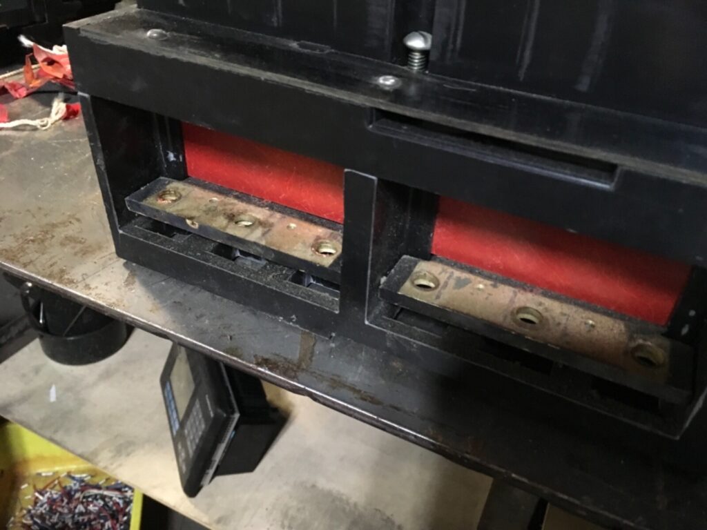 Square D Molded Case Circuit Breaker 1000amp, NAL36100, pre-owned, (DR-4821) - Image 5